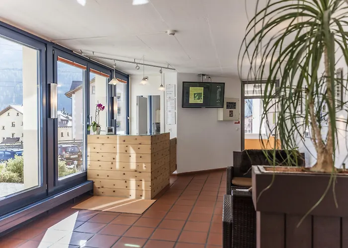 Gaestehaus Convict Vendégház Zuoz