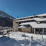 Gaestehaus Convict Konukevi 2*